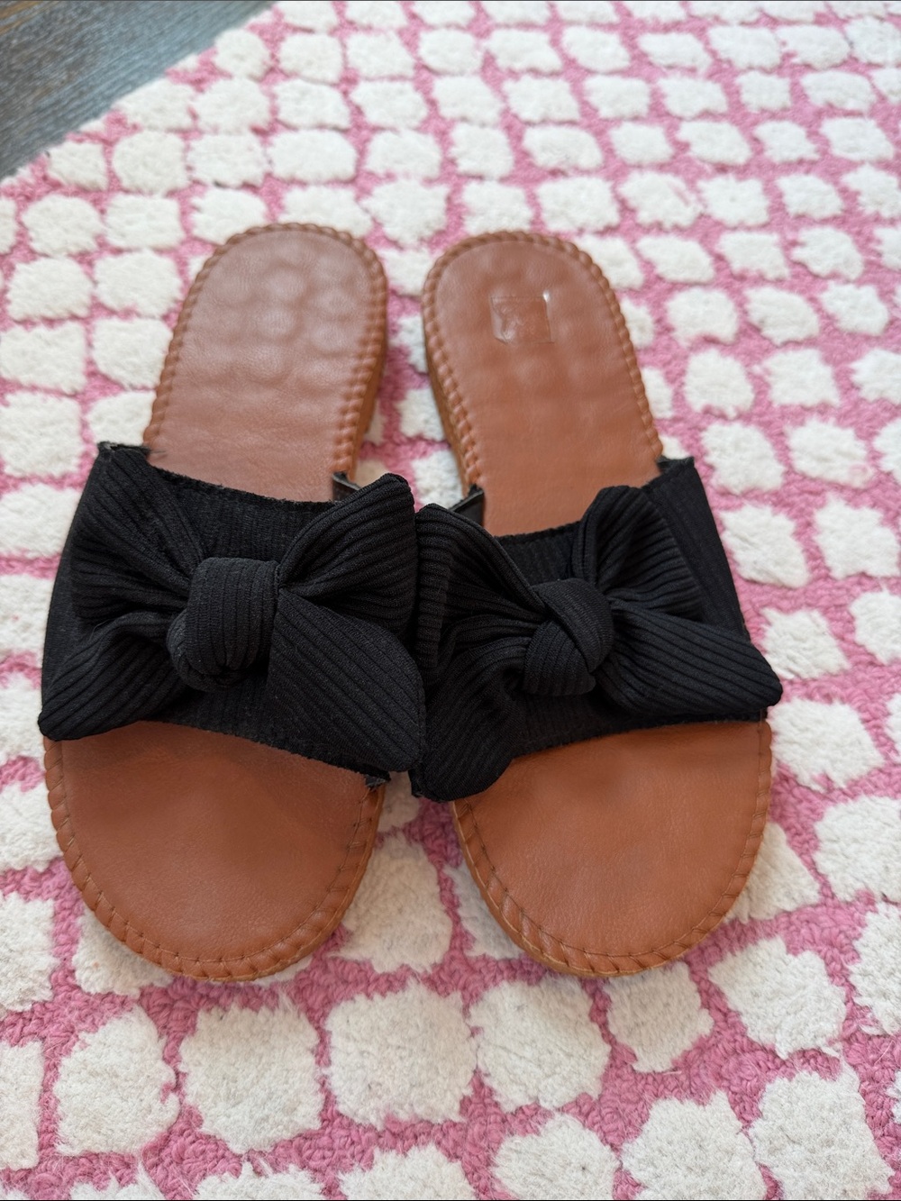 Black Knot Bow Slide Sandals with Tan Footbed - Picture 1 of 4